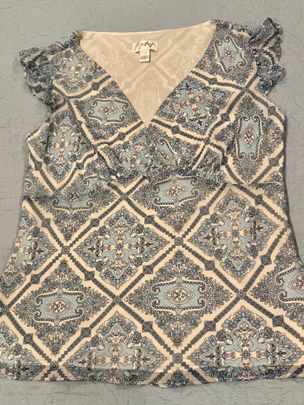 LOFT BLOUSE TANK FLUTTER SLEEVE BLUE SIZE 8